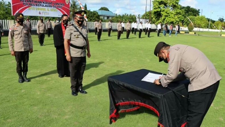 Kasat Lantas Baru Iptu Otniel Nusa Dilantik, Ini Pesan Kapolres Kepulauan Talaud