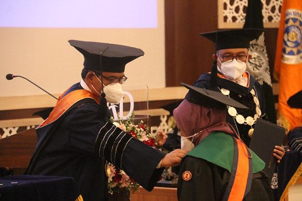 UAD Wisuda 872 Lulusan, Rektor: Hadapi Dinamika, Sarjana Dituntut Tambah Keterampilan