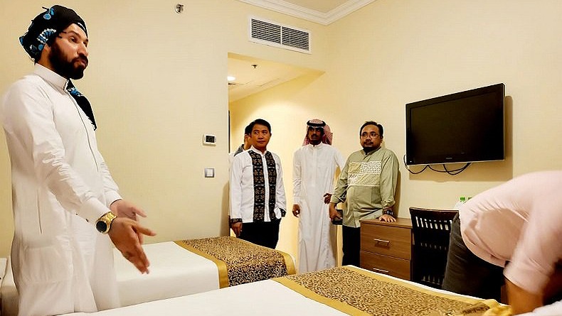 Kunjungi Arab Saudi, Menag Yaqut Pastikan Hotel Dekat Masjid Nabawi Siap Terima Jemaah Haji 