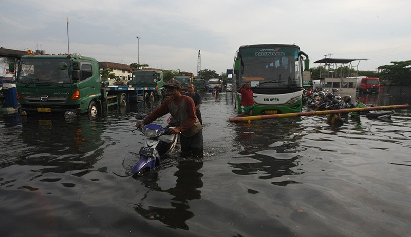 Waspada, Hari Ini Banjir Rob Masih Mengancam Pesisir Jawa Tengah