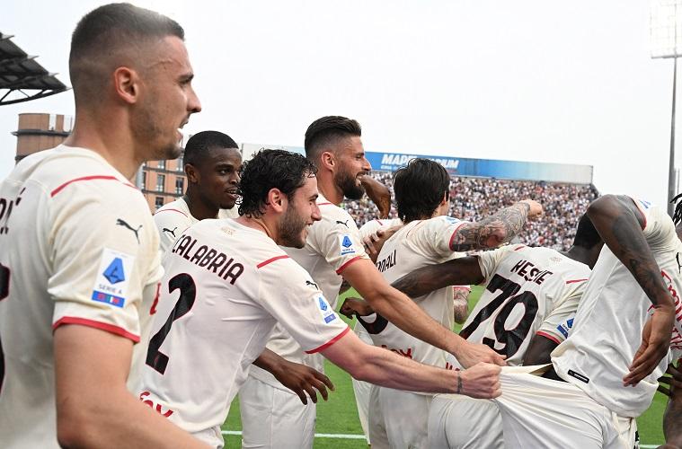 AC Milan Raih Scudetto 2021/2022 usai Libas Sassuolo!