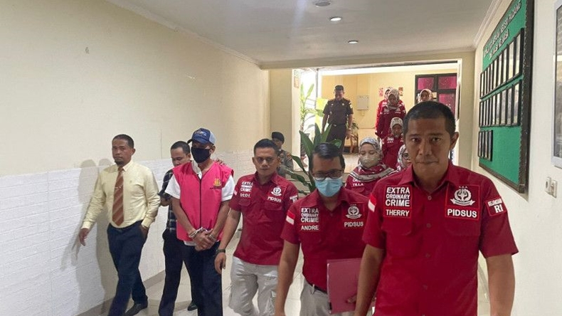 Diduga Korupsi, Mantan Ketua KONI Padang Ditangkap Kejaksaan