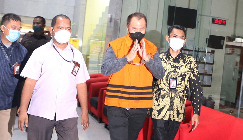 Korupsi Pengadaan Helikopter TNI AU, Irfan Kurnia Saleh Ditahan KPK - Bagian 1