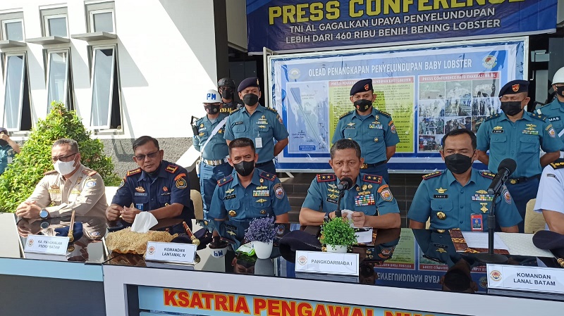 Sinergi KKP dan TNI AL Berantas Penyelundupan BBL Ilegal di Batam