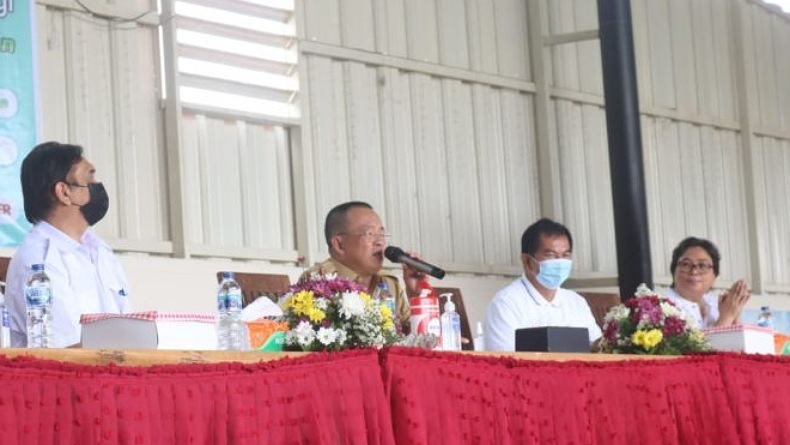 Fakultas Pertanian Diharapkan Motivasi Petani Dorong Produksi Krisan Tomohon