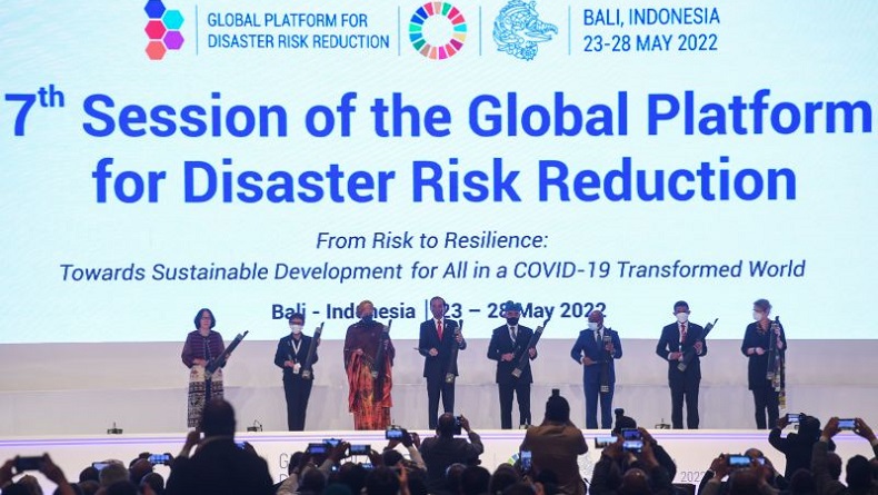 title Positif Covid, 15 Orang di GPDRR Dikarantina dalam Hotel dan Dilakukan Tracing Positif Covid, 15 Orang di GPDRR Dikarantina dalam Hotel dan Dilakukan Tracing