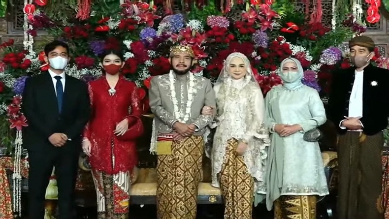 Ketua MK Anwar Usman dan Adik Jokowi Awalnya Dikenalkan Teman 