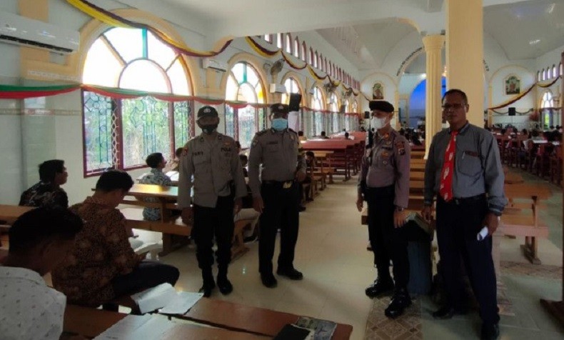 title Polda Kalbar Jamin Keamanan Gereja selama Peringatan Isa Almasih Polda Kalbar Jamin Keamanan Gereja selama Peringatan Isa Almasih