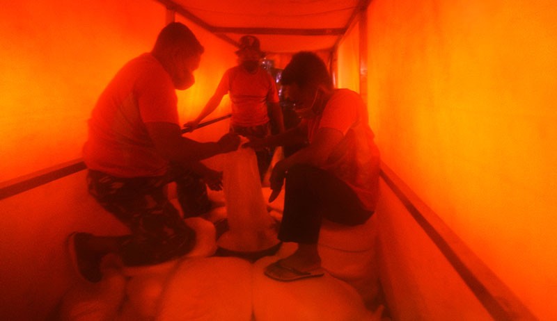 Operasi Teknologi Modifikasi Cuaca Tebar Garam di Langit Ogan Komering Ilir - Bagian 2