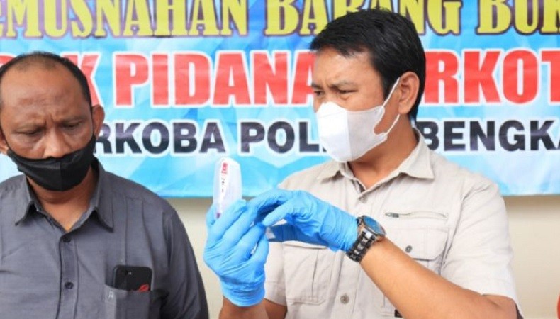 Melintas di Perbatasan RI-Malaysia Bawa Sabu, Pria Paruh Baya Ditangkap