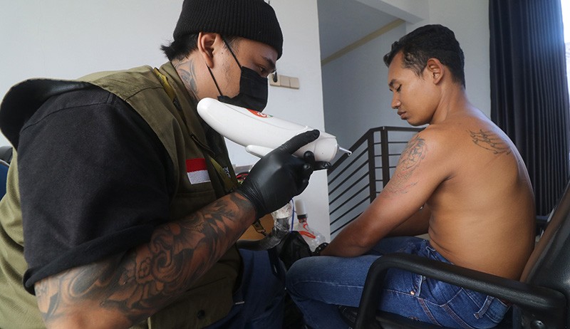 28 Warga Kediri Ikuti Hapus Tato Gratis, Syarat Wajib Hafal Surat Ar-Rahman - Bagian 2