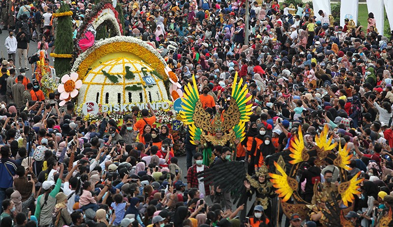 Kemeriahan Surabaya Vaganza Sambut Hari Jadi ke-729 Kota Pahlawan - Bagian 2