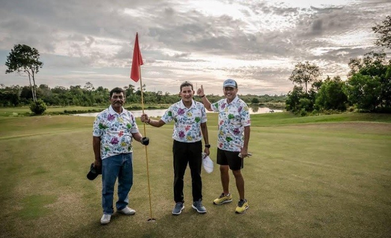 title Menparekraf Sandiaga Uno Jajal Golf di Belitung, Berharap Ada Event Tahunan Menparekraf Sandiaga Uno Jajal Golf di Belitung, Berharap Ada Event Tahunan