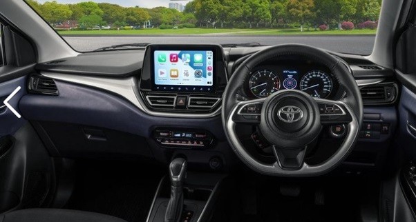 Untuk fitur, All New Toyota Starlet dilengkapi enam airbag, double blower, cruise control, head unit berukuran 9 inci, Toyota -Connect yang dilengkapi WiFi, konektivitas Apple CarPlay dan Android Auto, voice command, dan lainnya. (Foto: iNews.id)