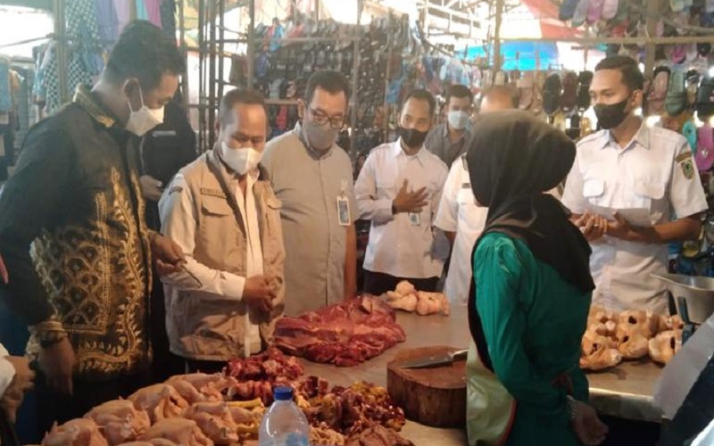 Pasokan Sapi dari Jatim Menurun, Harga Daging Segar di Pasaran Kalsel Naik