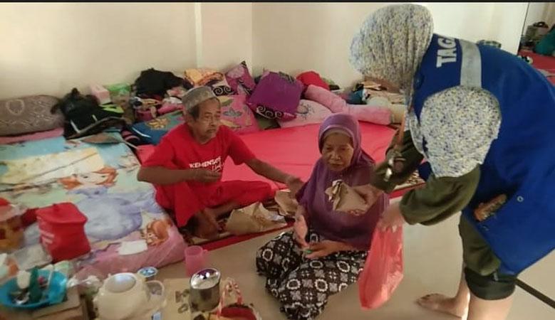 Banjir Rob di Pekalongan Belum Surut, Kondisi Pengungsi Memprihatinkan
