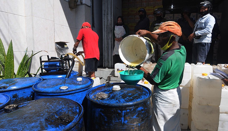 Subsidi Minyak Goreng Curah Dicabut Hari Ini, Stok di Pasar Aman - Bagian 2