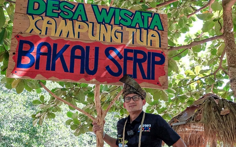 title Sandiaga Uno Dorong Kampung Tua Bakau Serip Batam Jadi Pilihan Destinasi Ekowisata bagi Wisman Sandiaga Uno Dorong Kampung Tua Bakau Serip Batam Jadi Pilihan Destinasi Ekowisata bagi Wisman