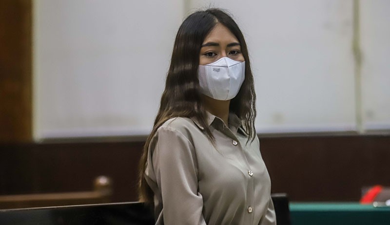 Tangisan Ayu Thalia di Persidangan karena Eksepsi Ditolak - Bagian 2