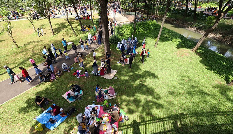 Pengunjung Tebet Eco Park Membeludak saat Libur Hari Lahir Pancasila - Bagian 3