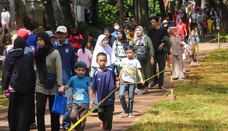 Pengunjung Tebet Eco Park Membeludak saat Libur Hari Lahir Pancasila - Bagian 4