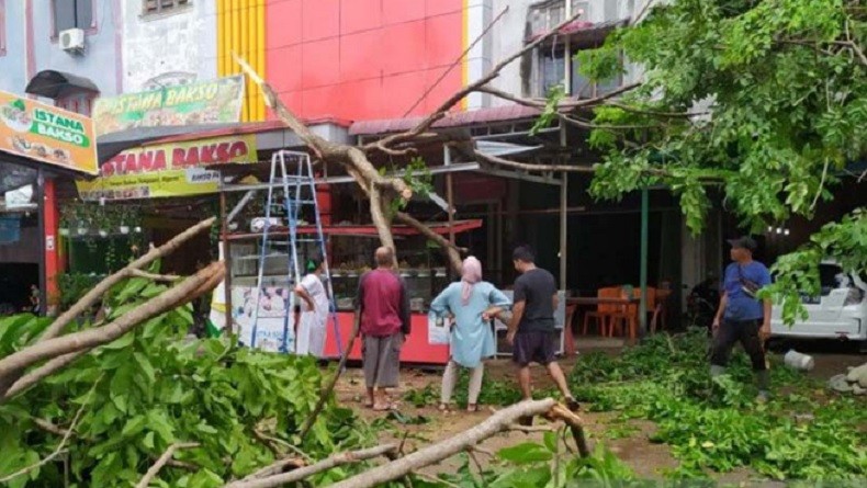 Ratusan Rumah di Banda Aceh Rusak Diterjang Angin Kencang