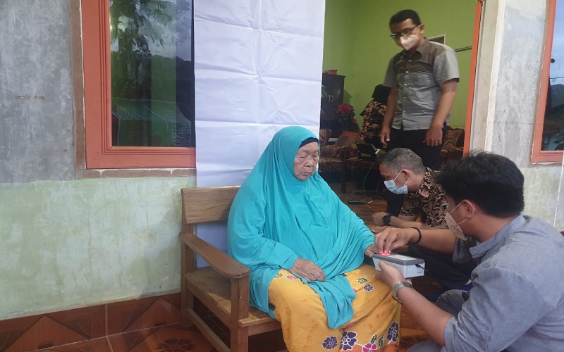 Asyik, Program HORAS Permudah Warga Urus Paspor di Hari Libur