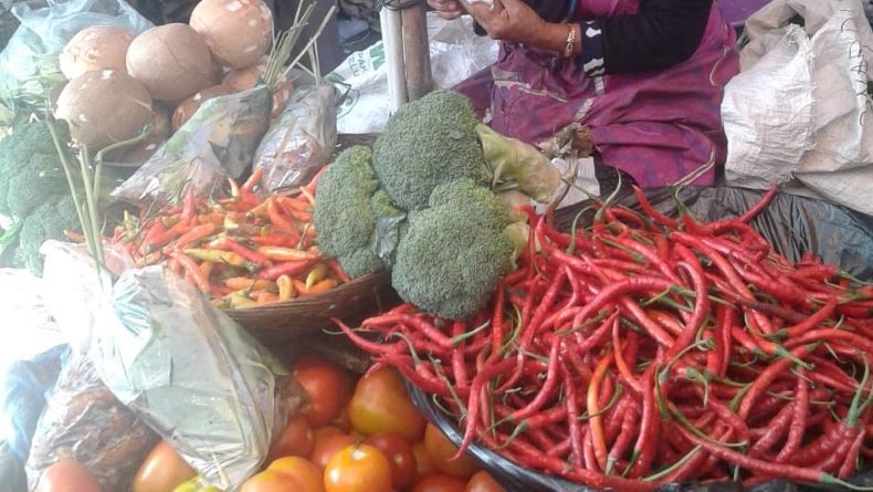 Dampak Cuaca Buruk, Harga Sayuran di Semarang Meroket 