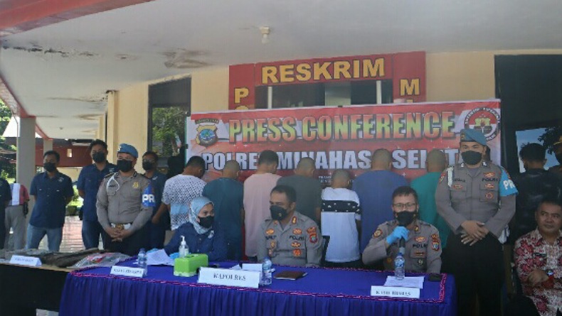 Polisi Tangkap 11 Tersangka Pengeroyokan di Kelurahan Bitung Amurang   