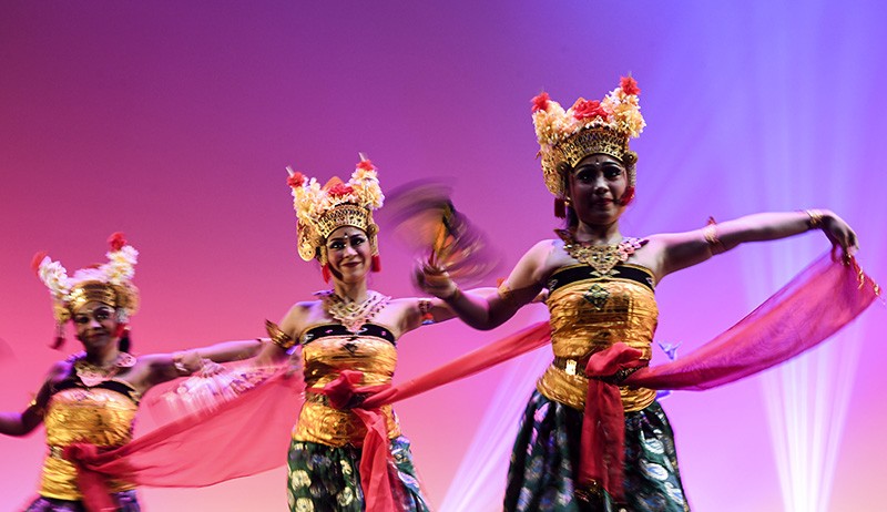 Pagelaran Sabang Merauke Tampilkan Tarian Tradisional hingga Busana Adat - Bagian 1