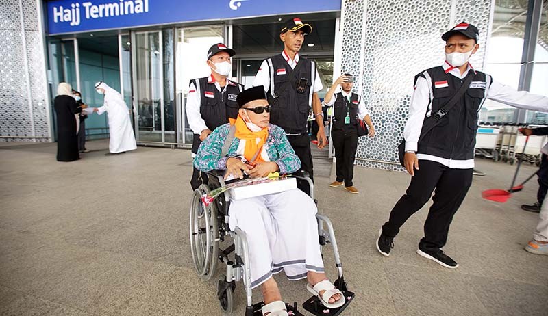 Kedatangan Perdana Jemaah Calon Haji Kloter Pertama di Madinah - Bagian 2