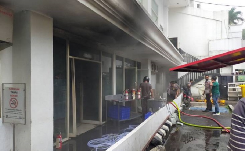 Kebakaran Hanguskan Salah Satu Ruangan Hotel di Bogor, Damkar: Akibat Kabel Terbakar di Plafon