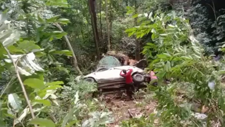 Truk Tangki Tabrak Minibus di Trans Sulawesi Kolaka Utara, Ini Identitas 7 Korban Tewas