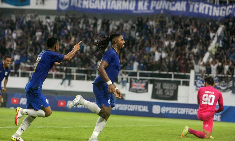  Leg 1 Semifinal Piala Presiden 2022 : PSIS Hadapi Arema FC di Stadion Jatidiri Semarang