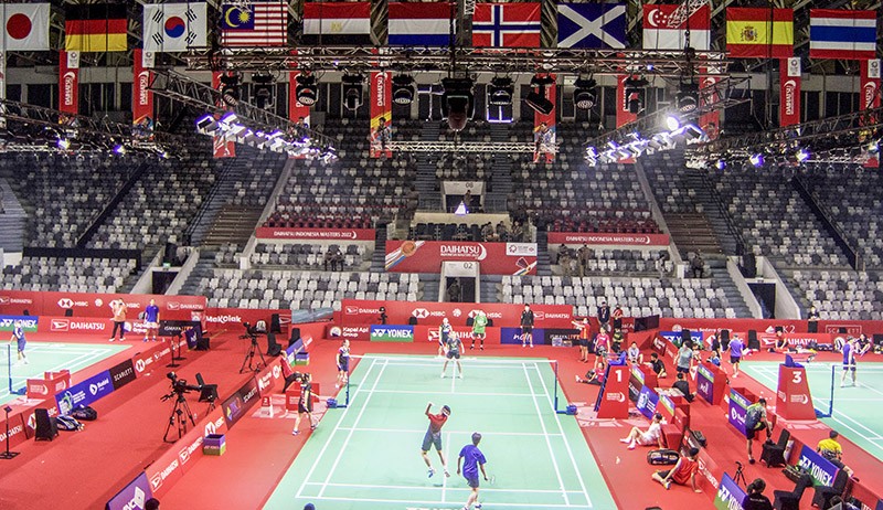 Pebulu Tangkis Berbagai Negara Mencoba Lapangan Jelang Indonesia Masters 2022 - Bagian 2