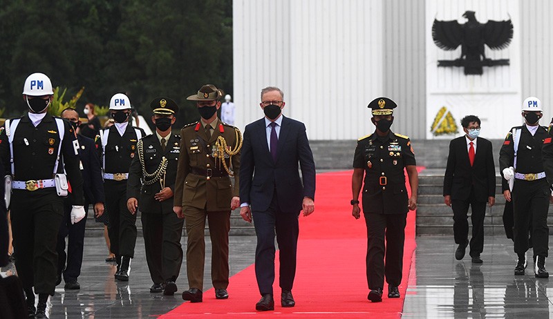PM Australia Anthony Albanese Ziarah ke Taman Makam Pahlawan Kalibata - Bagian 1