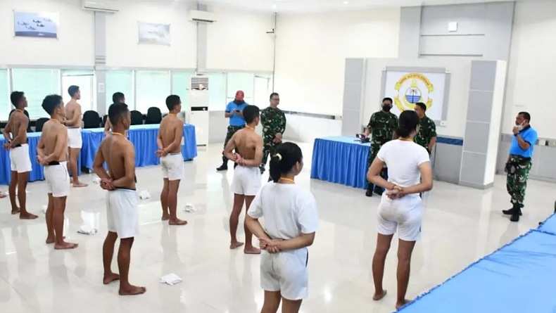 title Danlantamal VIII Cek Postur Calon Taruna AAL Danlantamal VIII Cek Postur Calon Taruna AAL