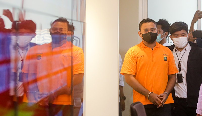 Tampang Tersangka Penganiayaan di Tol Dalkot, Pelaku juga Terjerat Pemalsuan Pelat RFH - Bagian 2