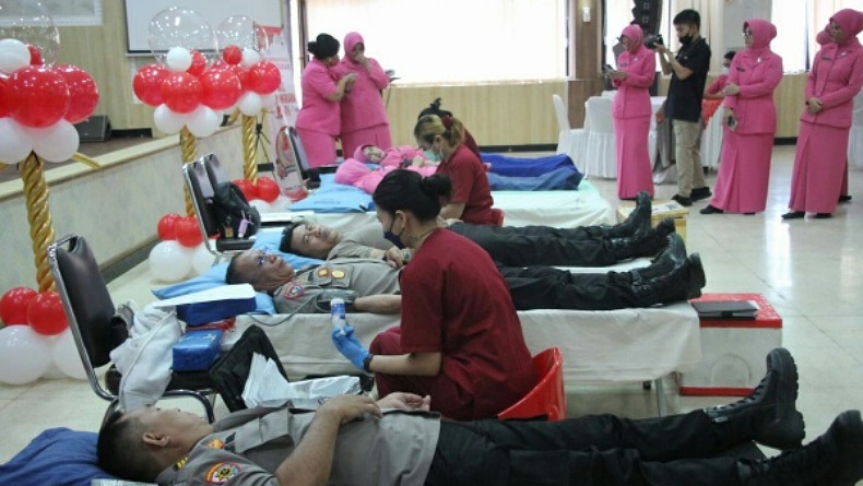 Polda Sulut Gelar Donor Darah, Target Dapat 425 Kantong