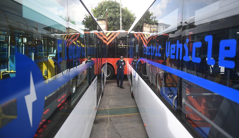 Warna Putih, Ini Penampakan Bus Listrik Transjakarta Terbaru - Bagian 3