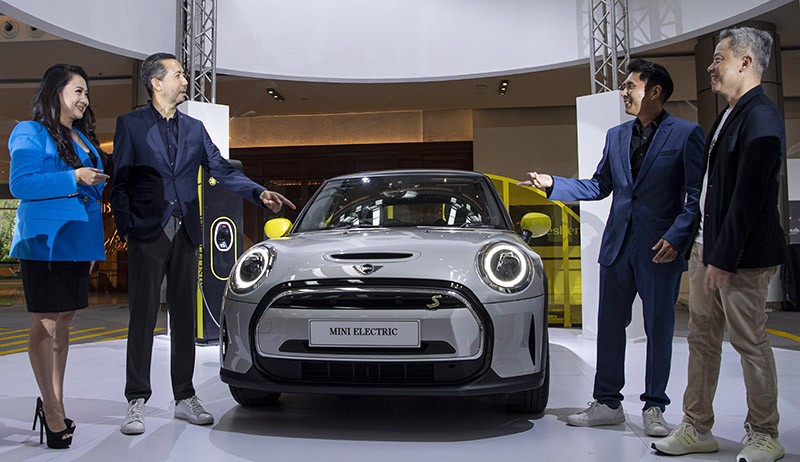 Tampilan Mobil Listrik MINI Eletric Collection Seharga Rp955 Juta - Bagian 1