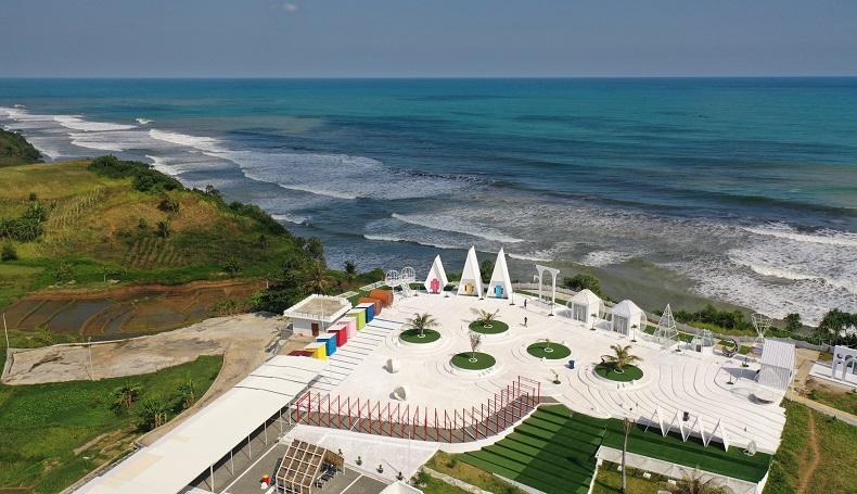 title Objek Wisata Baru di Cianjur, Hamparan Laut Biru nan Indah Manjakan Mata Objek Wisata Baru di Cianjur, Hamparan Laut Biru nan Indah Manjakan Mata