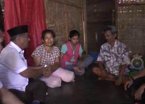 Anaknya Putus Sekolah Dapat Bantuan dari Perindo Deliserdang, Orang Tua Menangis Haru