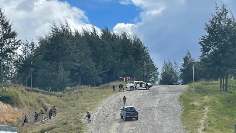 Tukang Ojek Dianiaya OTK di Ilaga Papua, Tubuh Penuh Luka Bacokan dan Kedua Tangan Hancur