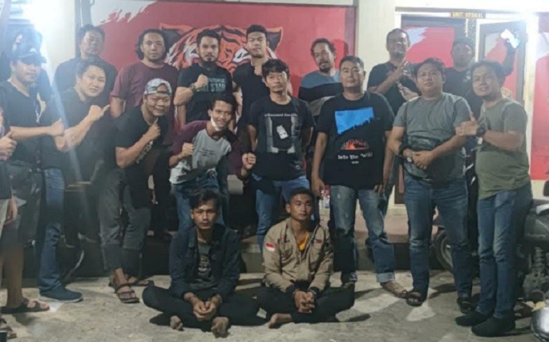 2 Pembacok Warga Cirebon hingga Tewas Ditangkap, Sembunyi di Gudang Batu Bara Jambi