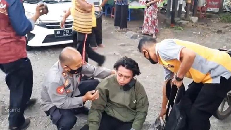 Tabrak Mobil Boks, Mahasiswa Asal Kudus Pingsan