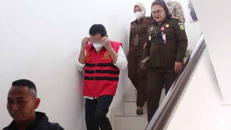 Kejati Sulut Terima Tersangka Korupsi Hibah Air Minum 