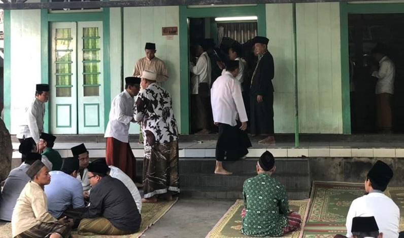 title KH Dimyati Rois Akan Dimakamkan di Kompleks Ponpes Al Fadlu 2 Srogo Brangsong KH Dimyati Rois Akan Dimakamkan di Kompleks Ponpes Al Fadlu 2 Srogo Brangsong