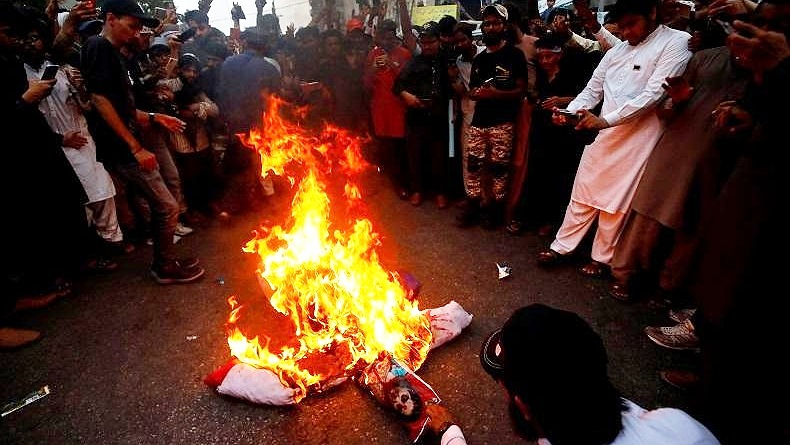 Penghinaan Politisi terhadap Nabi Muhammad SAW Picu Kerusuhan, 2 Remaja Tewas