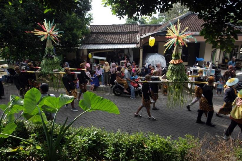 Potret Kemeriahan Kirab Merti Desa Sabrangan Makmur di Semarang - Bagian 2